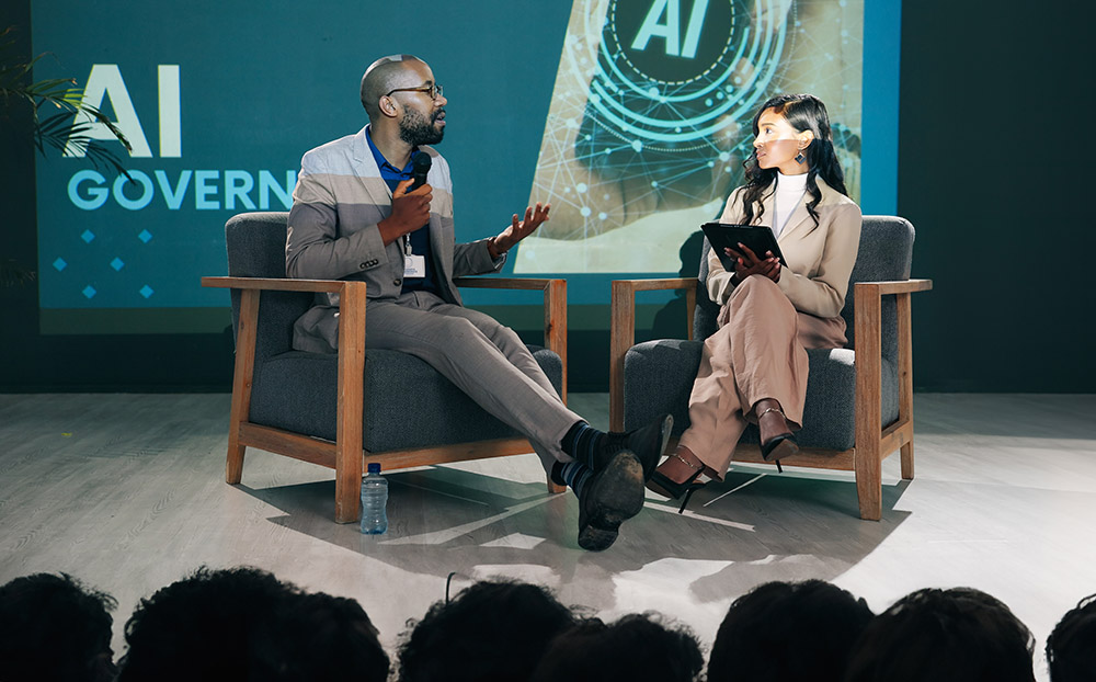 高校野球の試合で打者に投げる投手